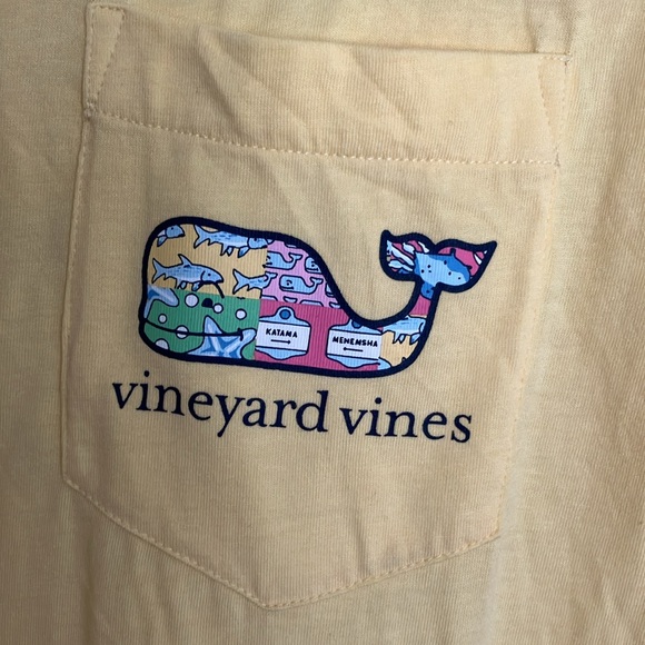 Men’s Vineyard Vine t shirt - Picture 2 of 6